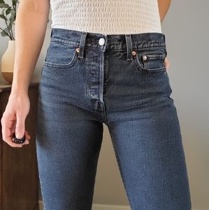 Levi's High Rise Wedgie Ankle Length Cropped Slim Leg Jeans